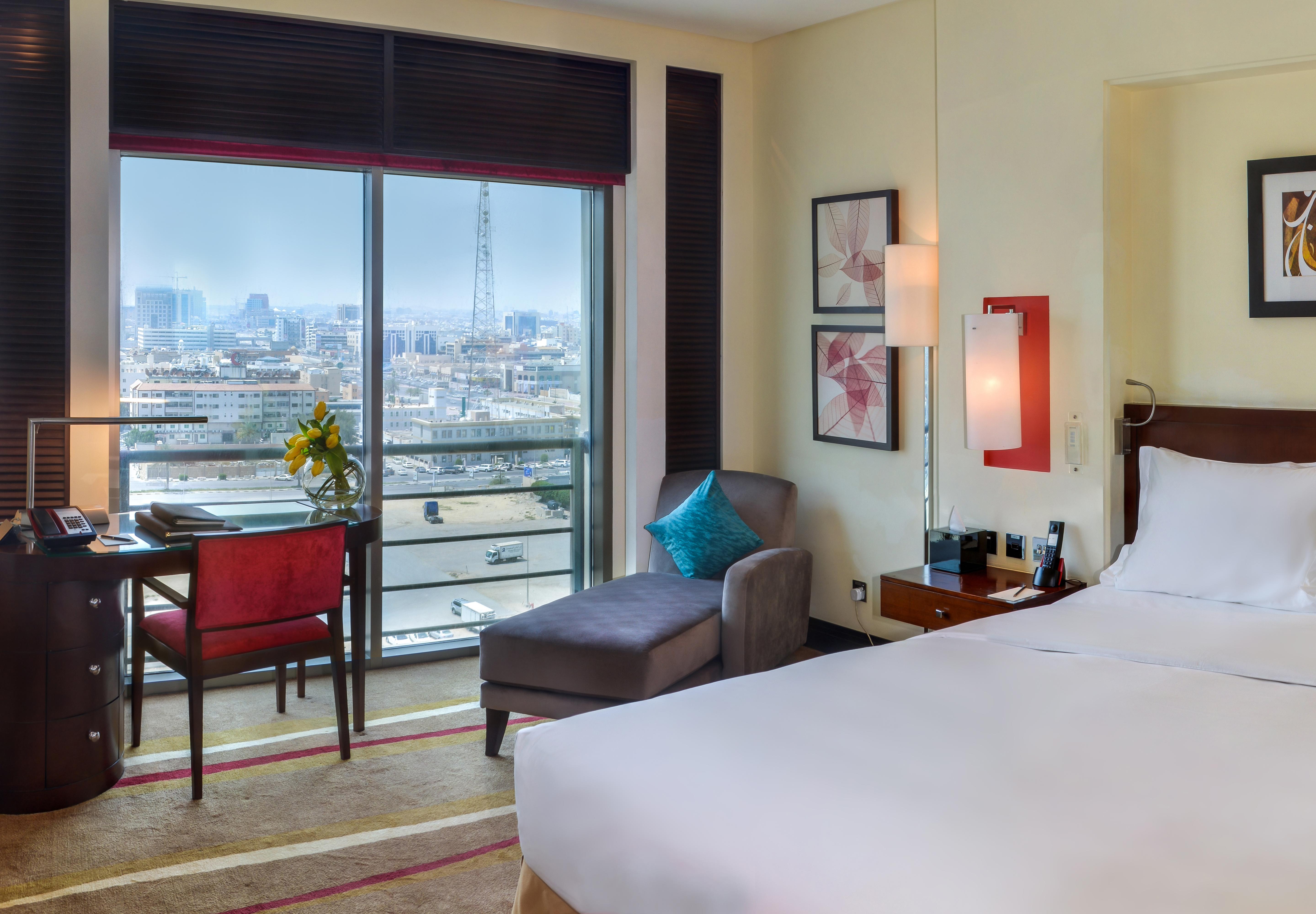 Sofitel The Corniche Hotel 5*
