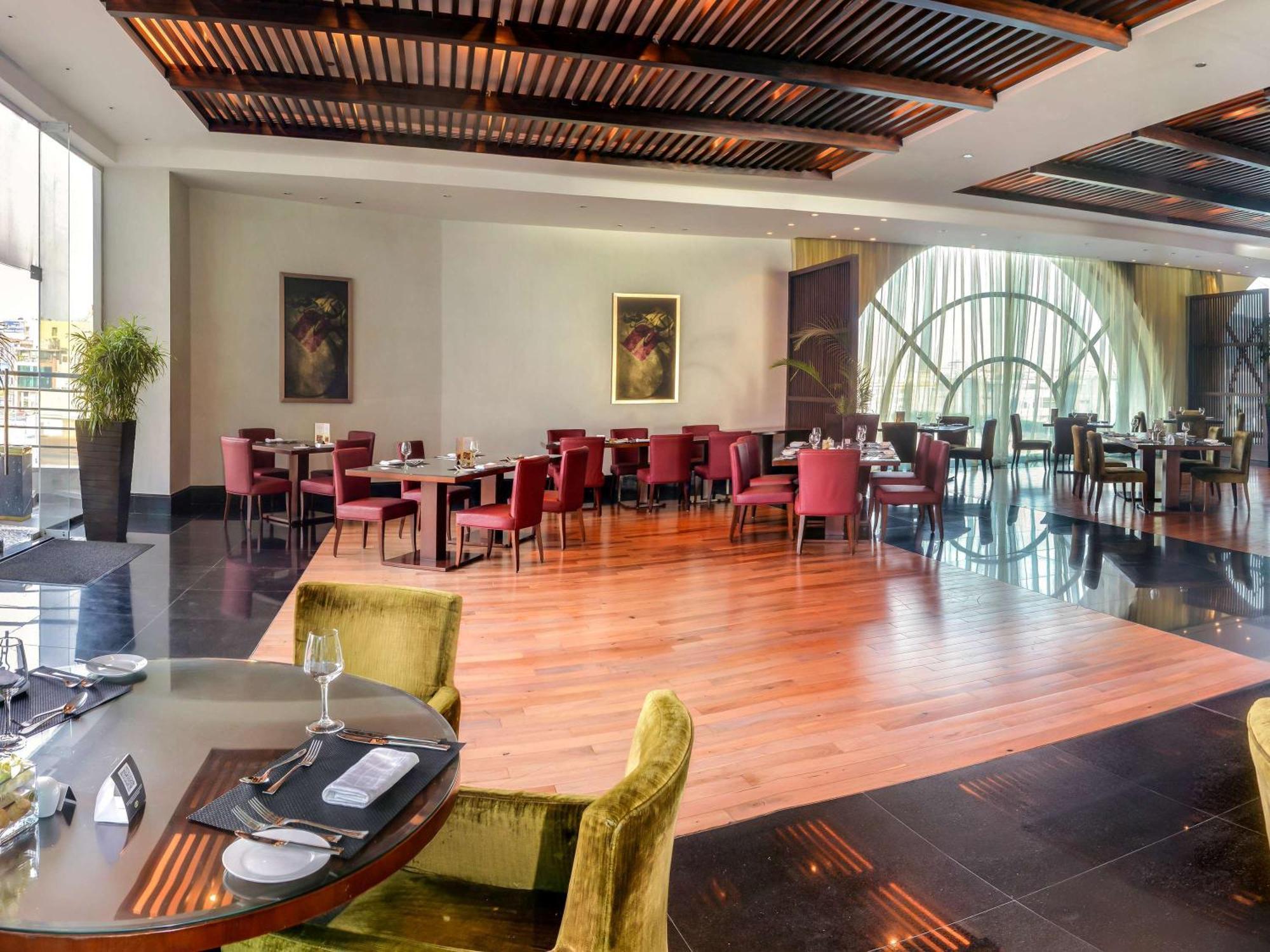 Sofitel The Corniche Hotel 5*